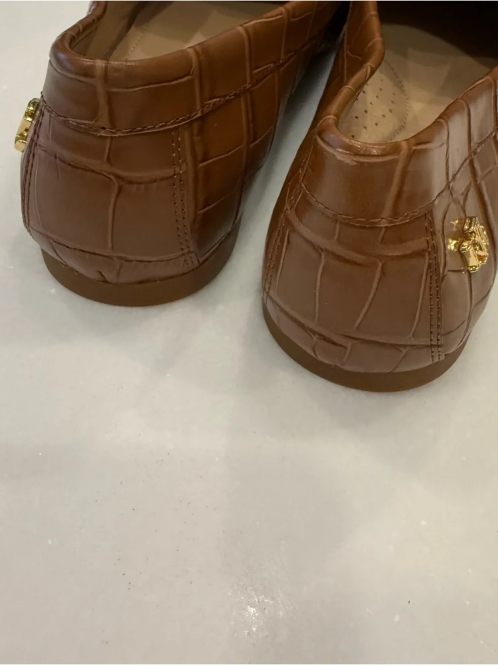 Ralph Lauren Women’s Croc Embossed Loafers Camel Sz 6 NEW